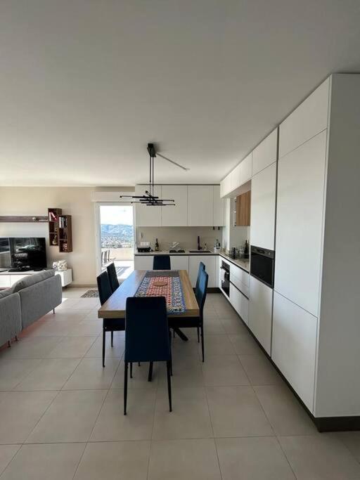 Superbe Appartement 3 Chambres A Grasse Kültér fotó